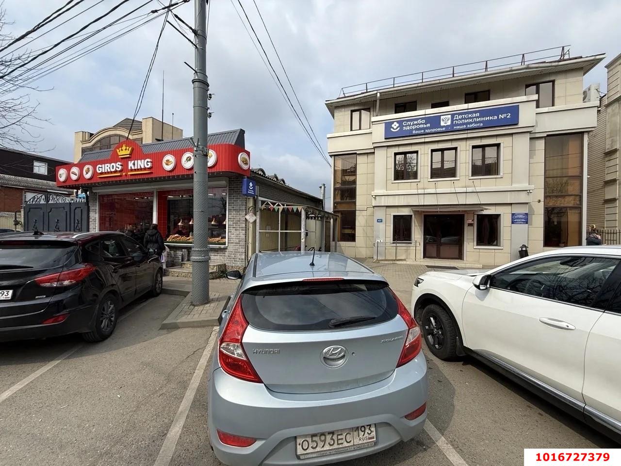 Фото №3: Торговое помещение 89&nbsp;м², 1/1&nbsp;эт. - Краснодар, Центральный внутригородской округ, мкр. Покровка, ул. Северная, 435