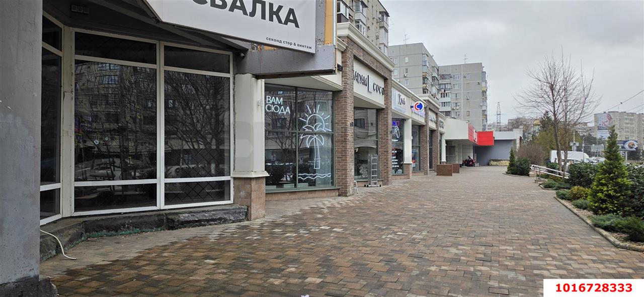 Фото №1: Торговое помещение 183&nbsp;м², 1/9&nbsp;эт. - Краснодар, Прикубанский внутригородской округ, мкр. Фестивальный, ул. имени Тургенева, 155