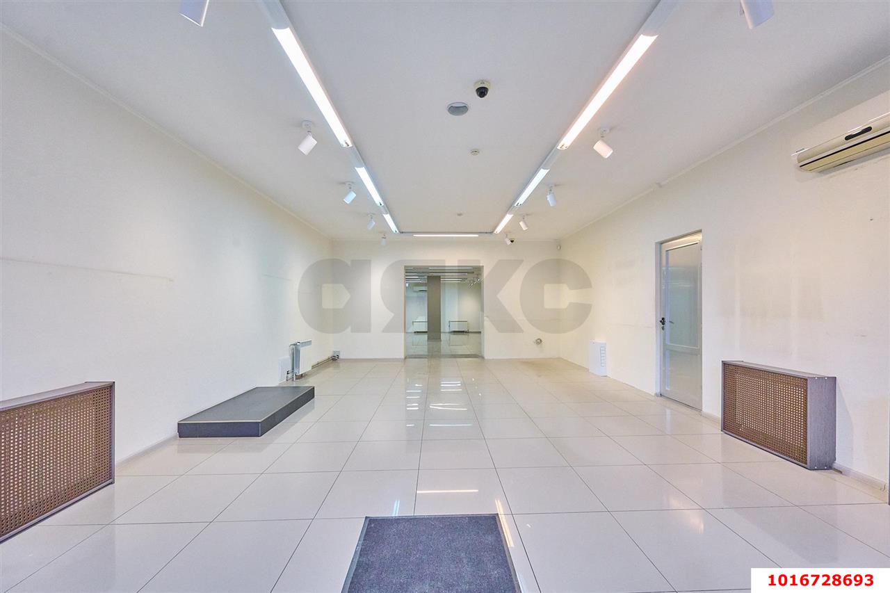 Фото №37: Торговое помещение 520&nbsp;м², 1/1&nbsp;эт. - Краснодар, мкр. Западный внутригородской округ, ул. Северная, 281