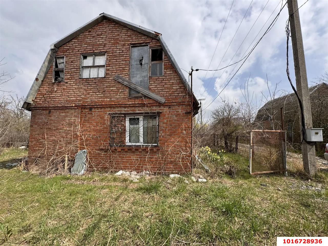 Фото №1: Дом 64&nbsp;м² + 4.3&nbsp;сот., 2&nbsp;эт. - Первомаец, ул. 3-я Линия, 360