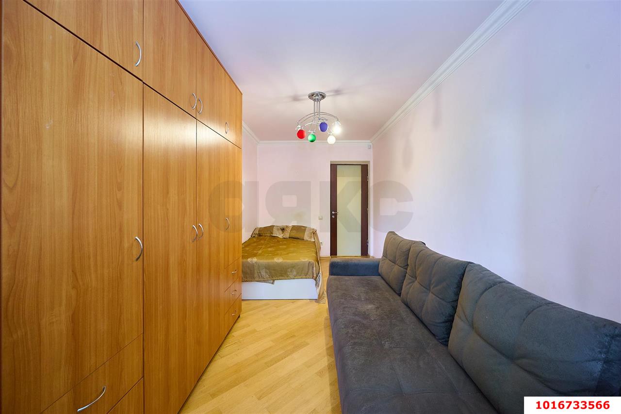 Фото №9: 4-комнатная квартира 80&nbsp;м², 2/9&nbsp;эт. - Краснодар, Карасунский внутригородской округ, мкр. Комсомольский, ул. Тюляева, 35