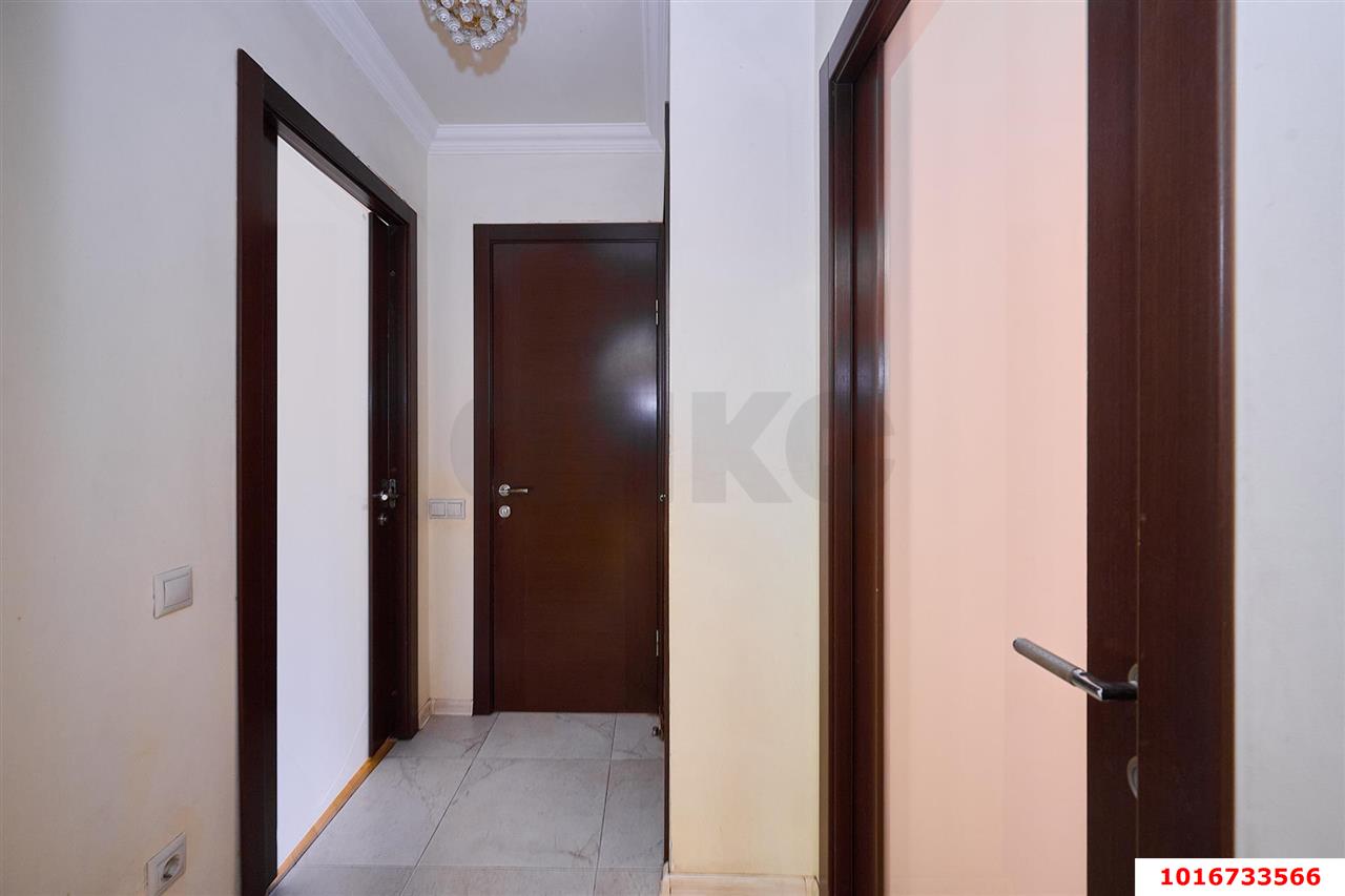 Фото №17: 4-комнатная квартира 80&nbsp;м², 2/9&nbsp;эт. - Краснодар, Карасунский внутригородской округ, мкр. Комсомольский, ул. Тюляева, 35