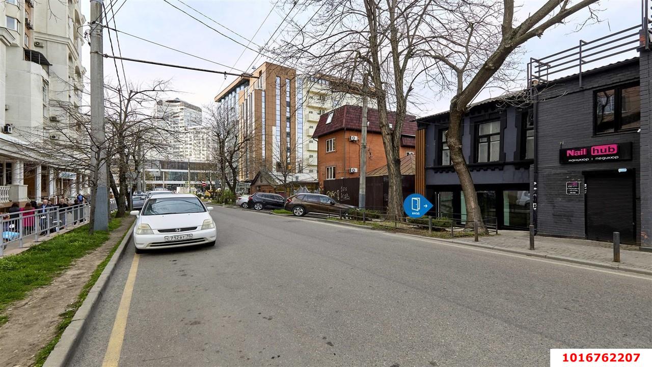 Фото №3: Торговое помещение 72&nbsp;м², 1/2&nbsp;эт. - Краснодар, Западный внутригородской округ, мкр. Центральный, ул. Мира, 9/1