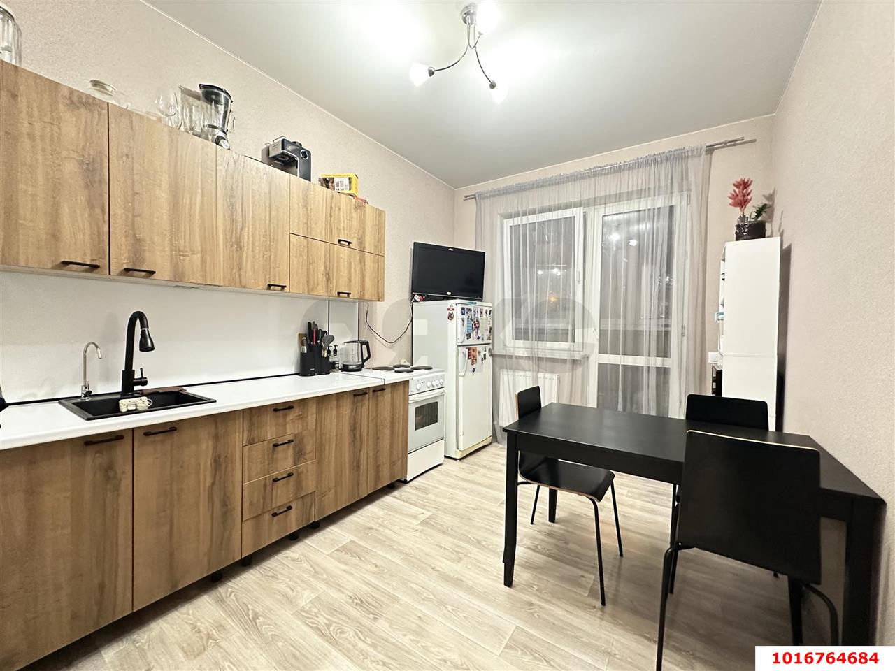 Фото №1: 2-комнатная квартира 65&nbsp;м², 2/16&nbsp;эт. - Краснодар, Прикубанский внутригородской округ, мкр. 9-й километр, пр-д Репина, 3/1к3