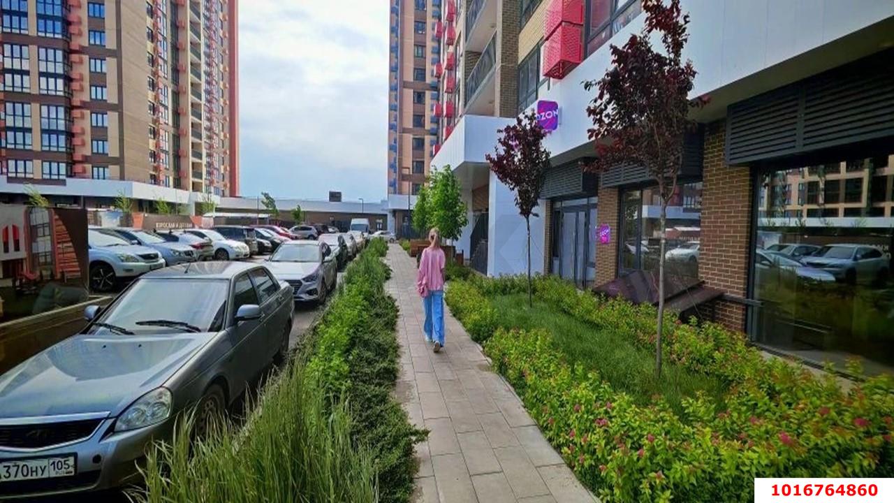 Фото №11: Торговое помещение 96&nbsp;м², 1/9&nbsp;эт. - Знаменский, Карасунский внутригородской округ, мкр. Родные Просторы, ул. Природная, 10Бк19