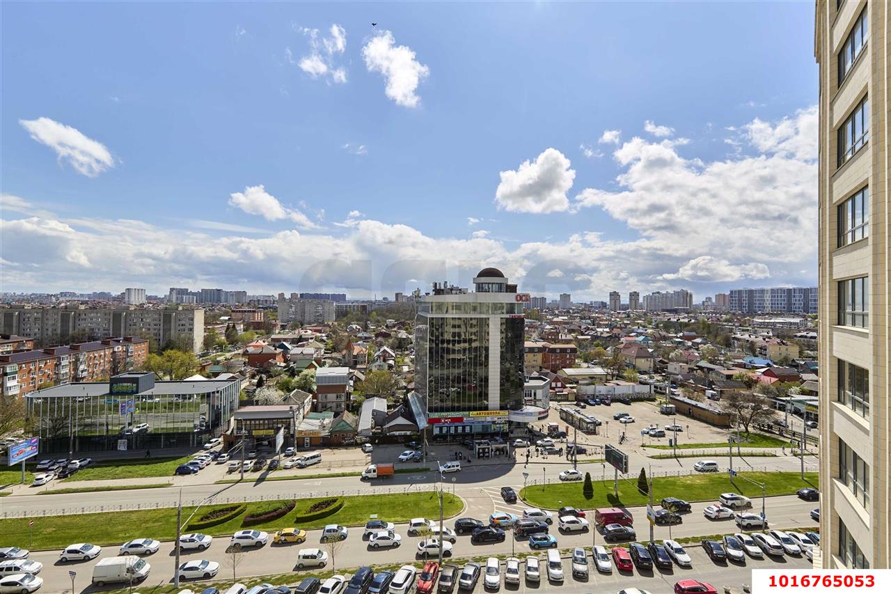 Фото №5: 1-комнатная квартира 67&nbsp;м², 8/15&nbsp;эт. - Краснодар, Прикубанский внутригородской округ, Завод Измерительных Приборов, мкр. ЖК Девелопмент Плаза, ул. имени 40-летия Победы, 33Г