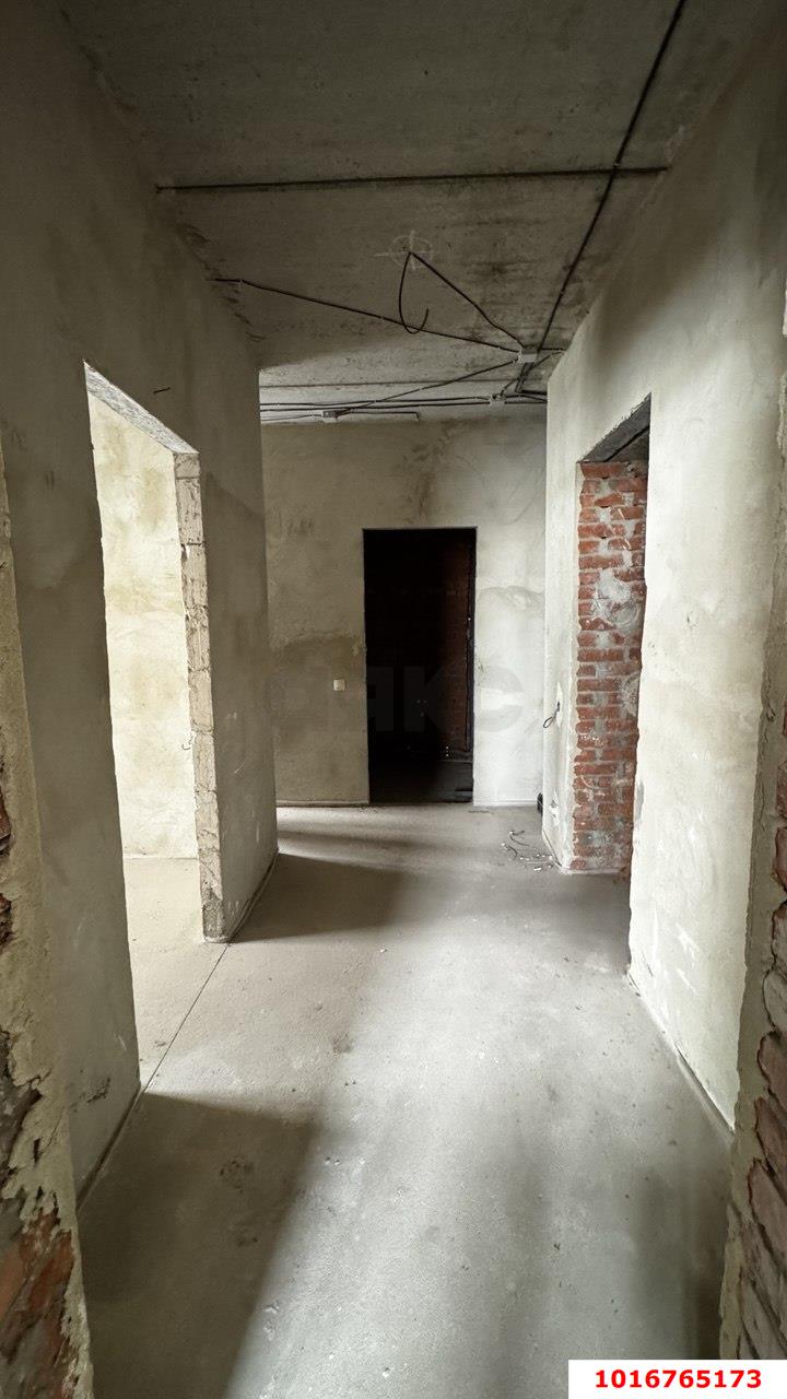 Фото №1: 2-комнатная квартира 51&nbsp;м², 1/6&nbsp;эт. - Краснодар, Прикубанский внутригородской округ, Калинино, мкр. Завод Радиоизмерительных Приборов, б-р Интернациональный, 111