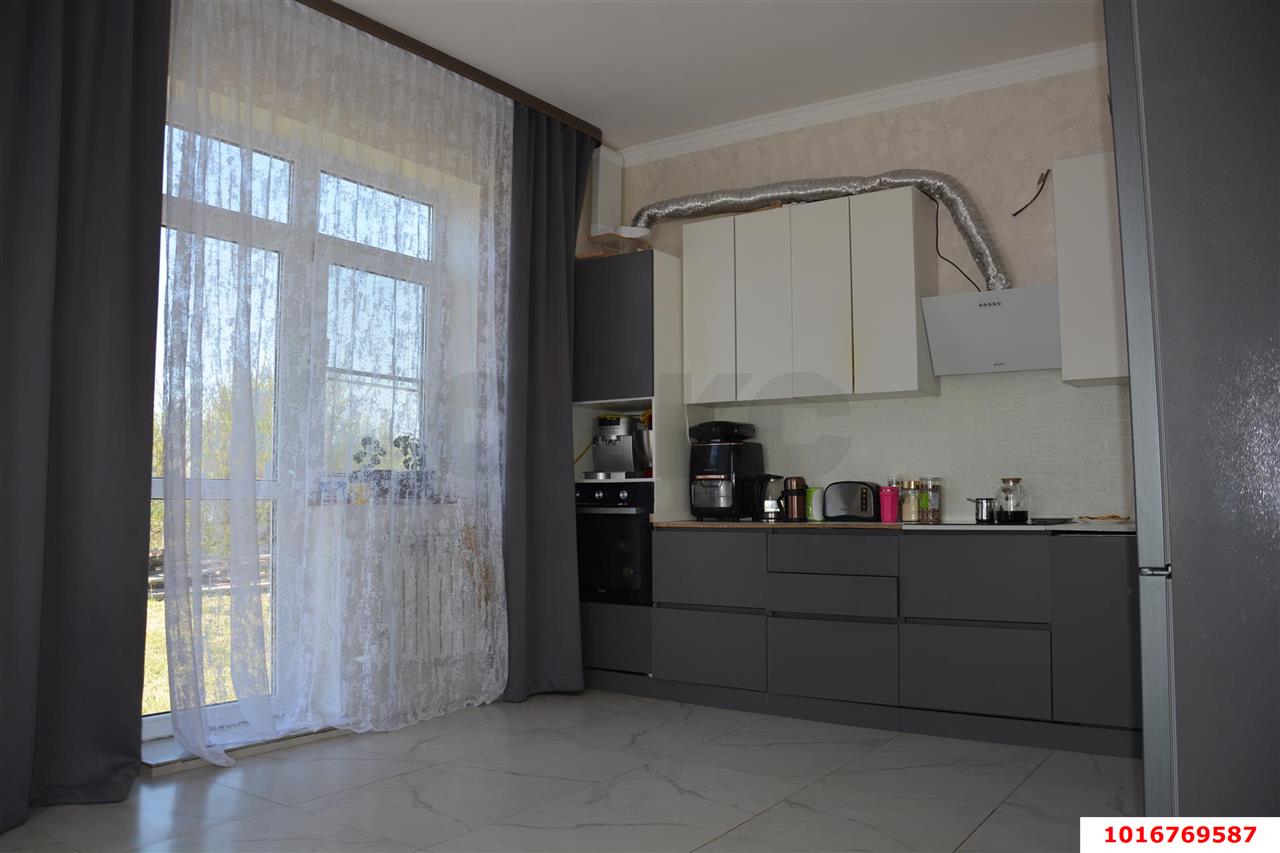Фото №13: Дом 160&nbsp;м² + 7&nbsp;сот., 2&nbsp;эт. - Елизаветинская, Прикубанский внутригородской округ, ст Роднички, ул. Сиреневая, 6
