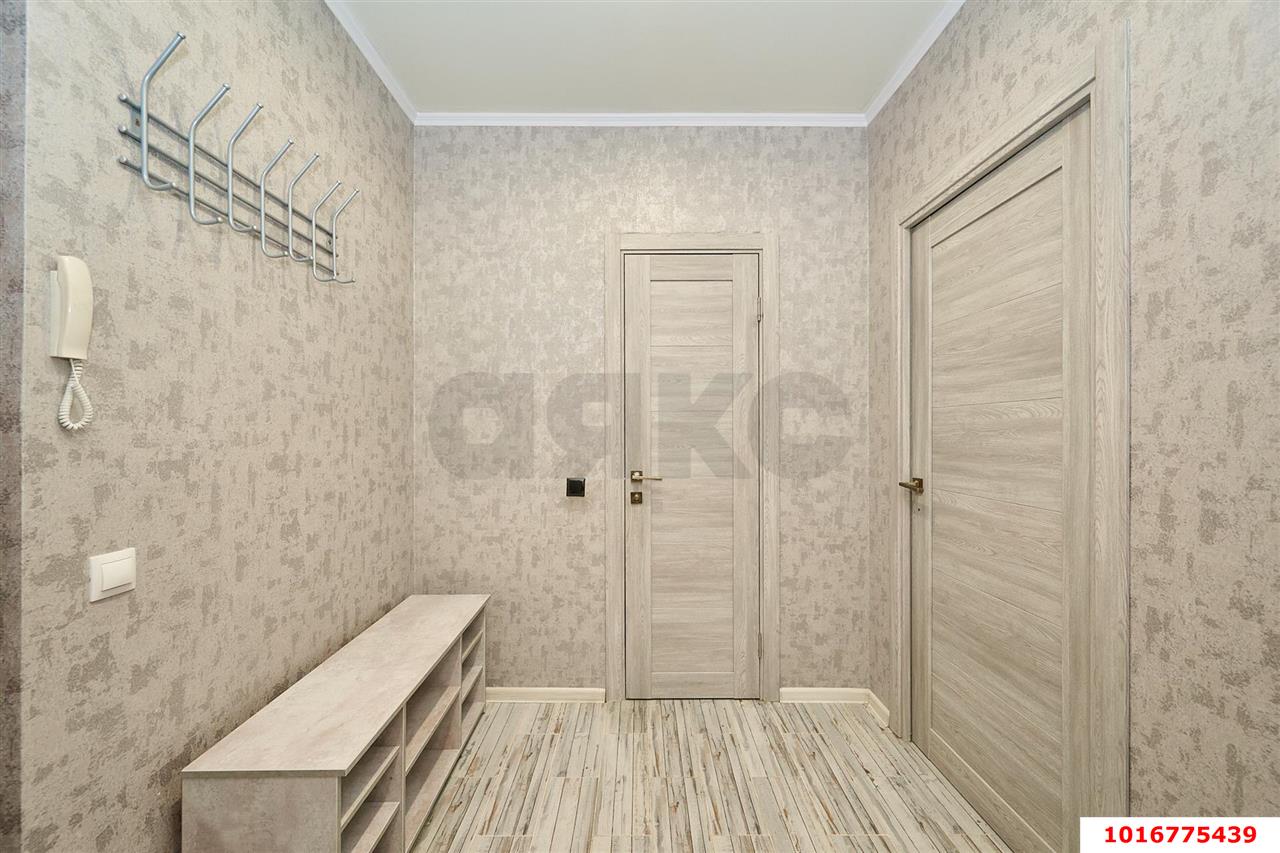 Фото №10: 1-комнатная квартира 43&nbsp;м², 16/16&nbsp;эт. - Краснодар, Центральный внутригородской округ, мкр. Дубинка, ул. КИМ, 143/1