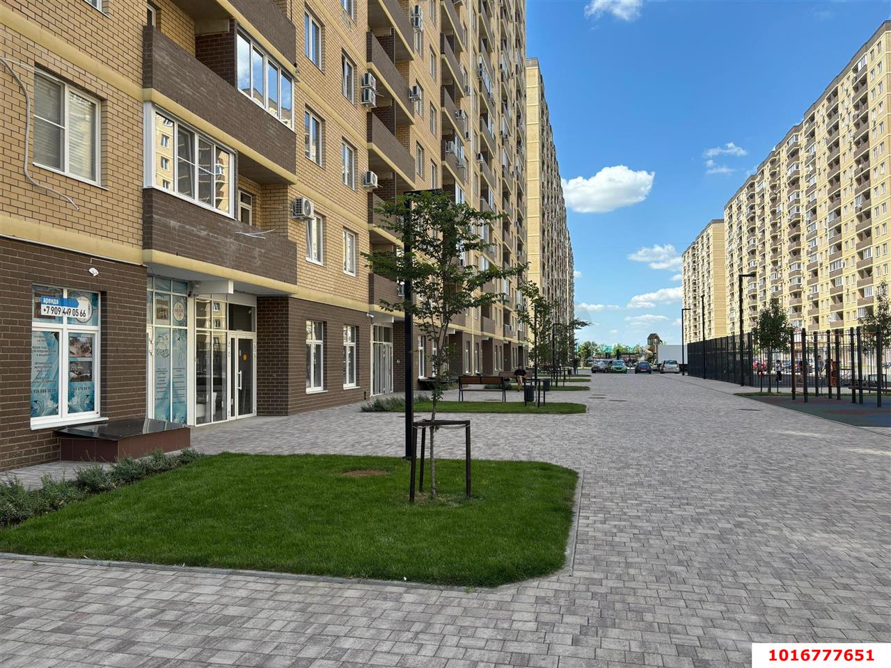Фото №2: Торговое помещение 41&nbsp;м², 1/16&nbsp;эт. - Краснодар, Прикубанский внутригородской округ, мкр. жилой комплекс Дыхание, ул. Лётчика Позднякова, 2к22