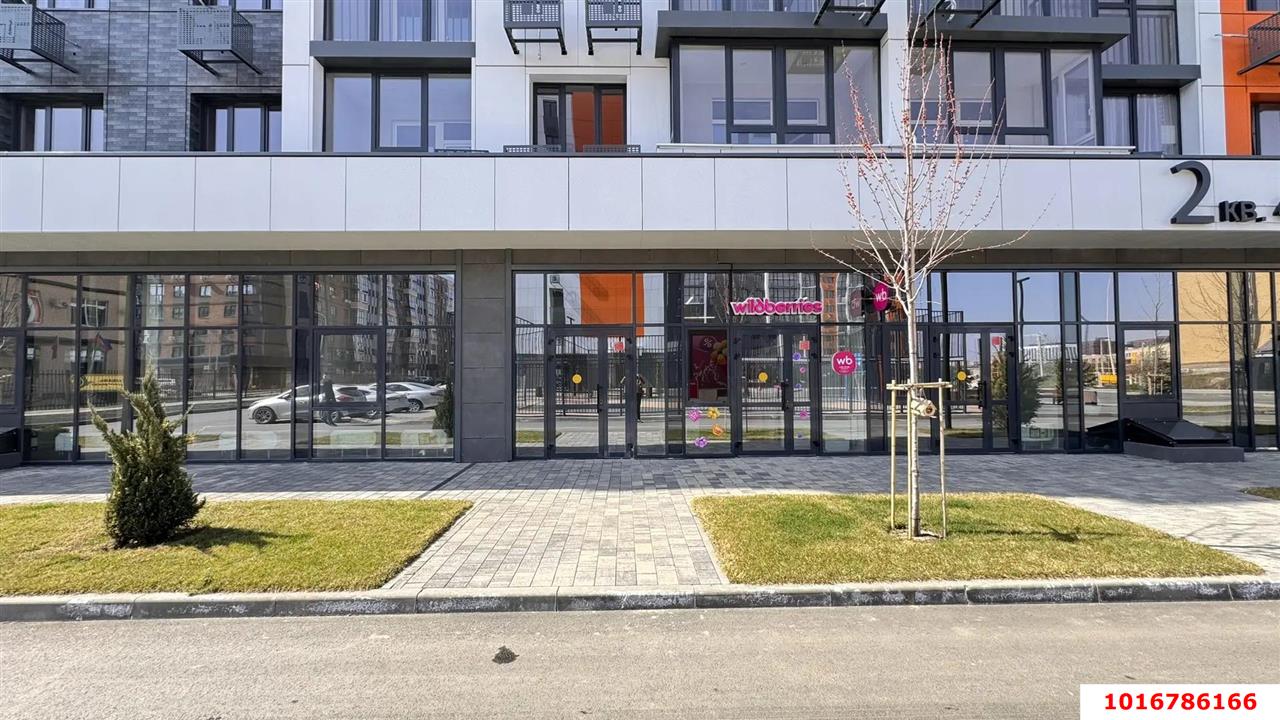 Фото №5: Торговое помещение 45&nbsp;м², 1/9&nbsp;эт. - Краснодар, Прикубанский внутригородской округ, мкр. жилой комплекс Друзья, ул. имени Генерала Брусилова, 28к3
