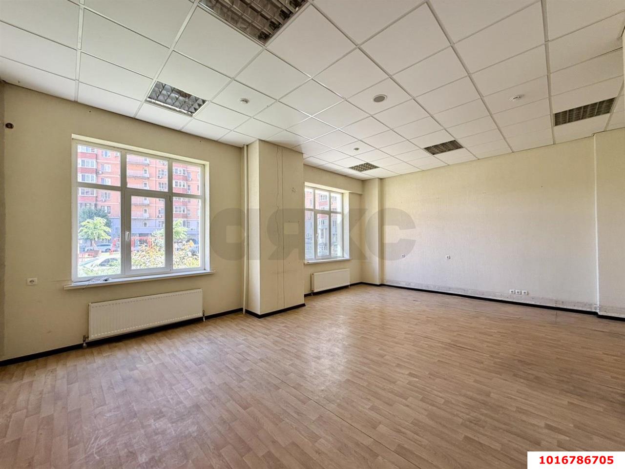 Фото №3: Офисное помещение 368&nbsp;м², 1/17&nbsp;эт. - Краснодар, Западный внутригородской округ, Фестивальный, мкр. ЖК Аврора, ул. Гаражная, 67/2