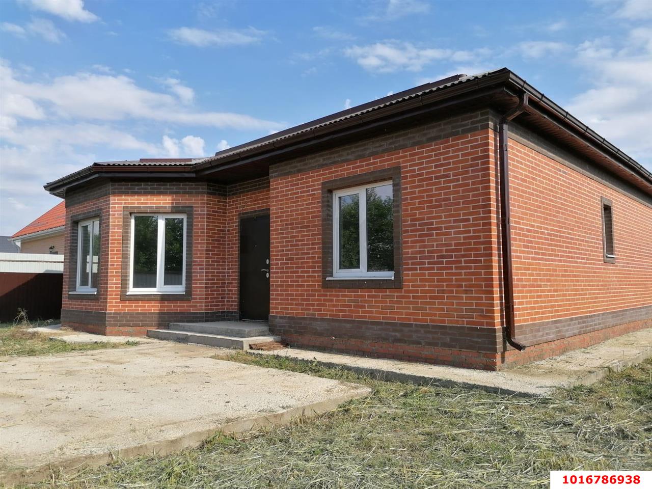Фото №2: Дом 96&nbsp;м² + 3.78&nbsp;сот., 1&nbsp;эт. - Новотитаровская, п. коттеджный  Новотитаровка, ул. Ягоднинская