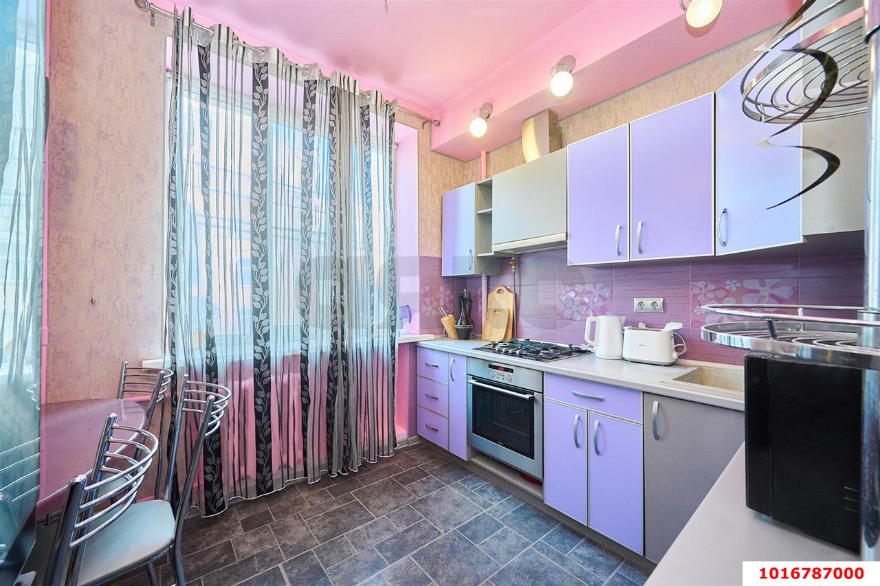 Фото №4: 3-комнатная квартира 78&nbsp;м², 2/5&nbsp;эт. - Краснодар, Центральный внутригородской округ, мкр. Центральный, ул. Володи Головатого, 317