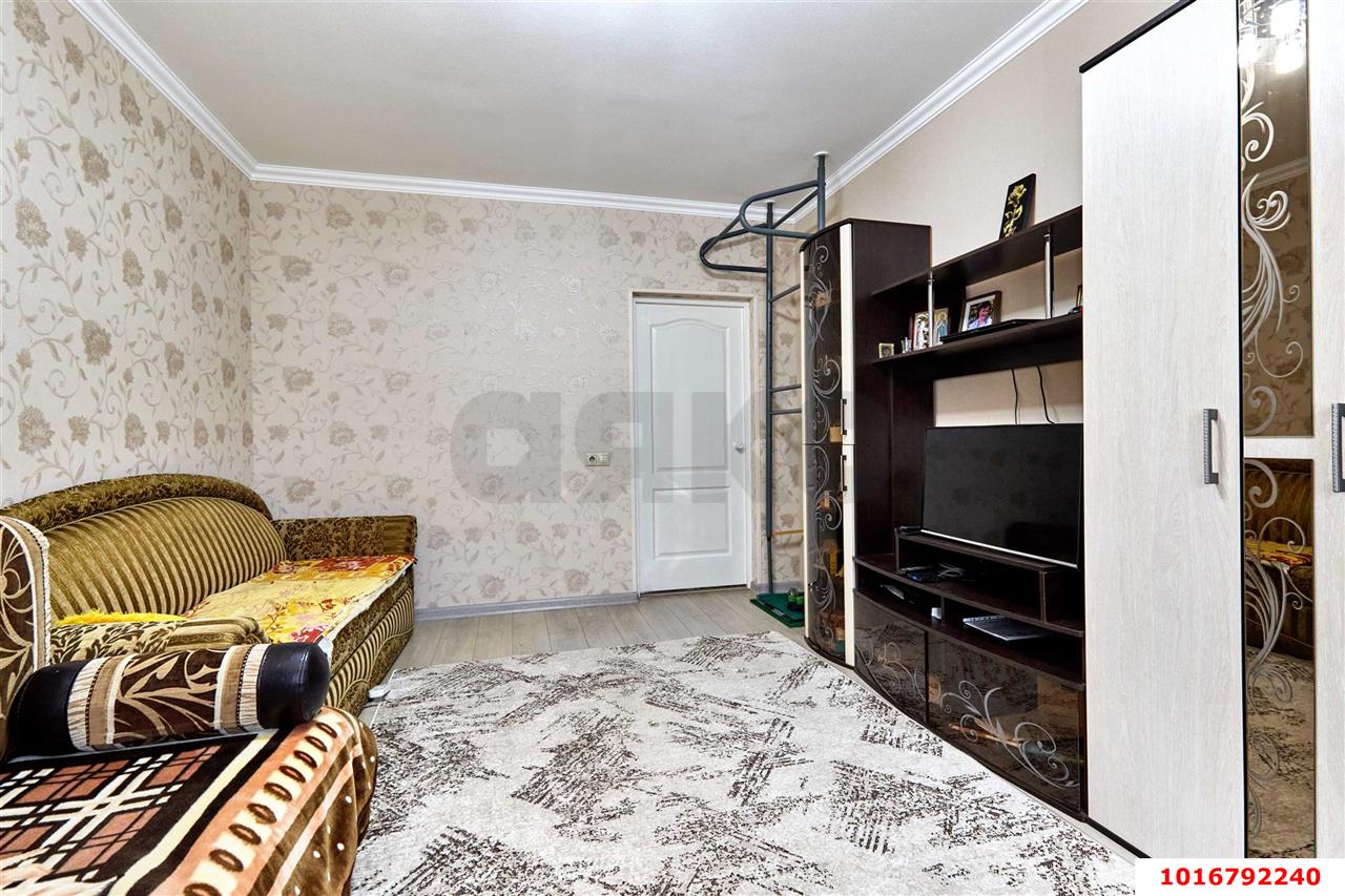 Фото №8: 3-комнатная квартира 81&nbsp;м², 9/12&nbsp;эт. - Краснодар, Прикубанский внутригородской округ, мкр. Московский, ул. им. Артюшкова В.Д., 3