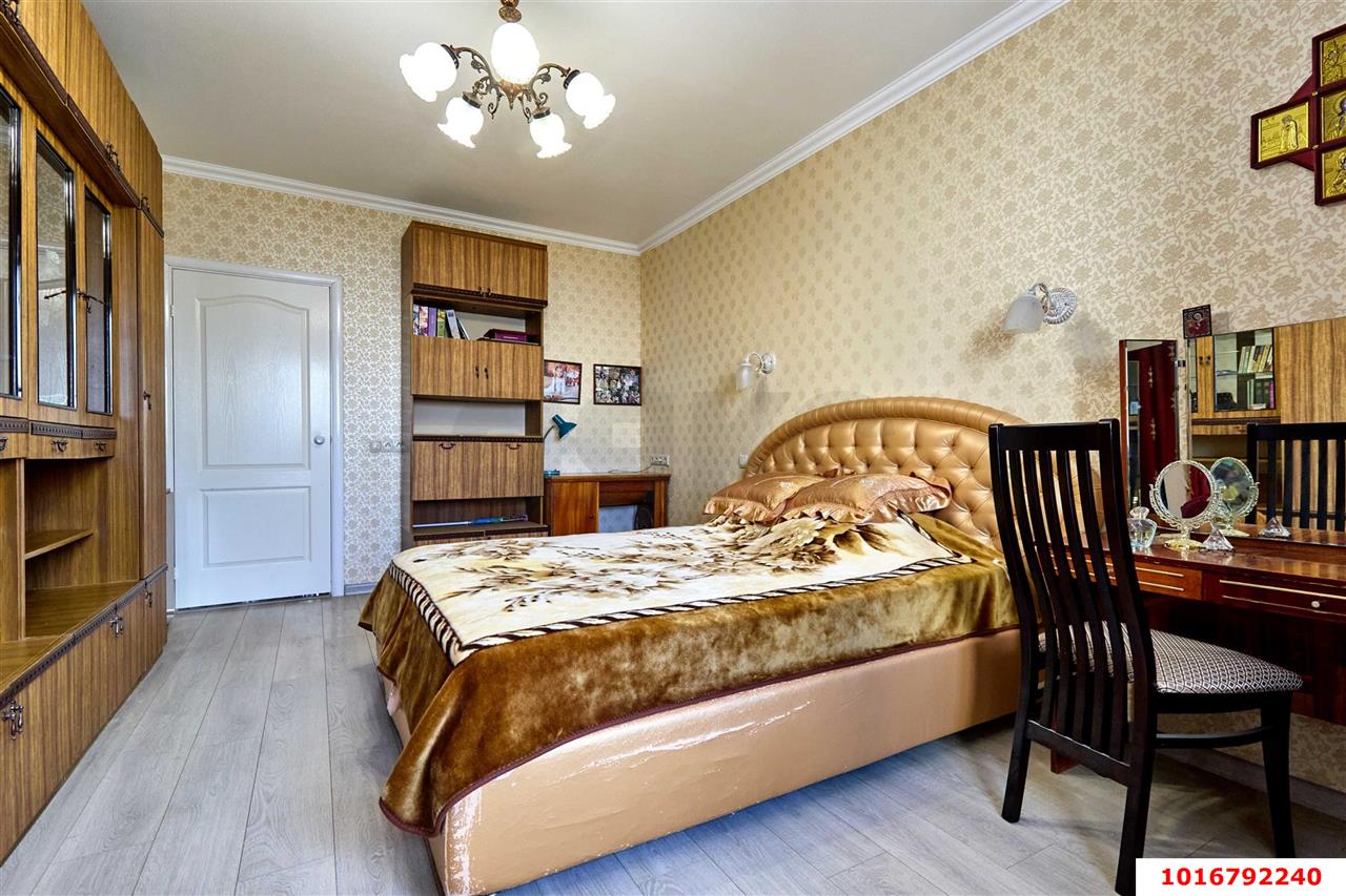 Фото №6: 3-комнатная квартира 81&nbsp;м², 9/12&nbsp;эт. - Краснодар, Прикубанский внутригородской округ, мкр. Московский, ул. им. Артюшкова В.Д., 3