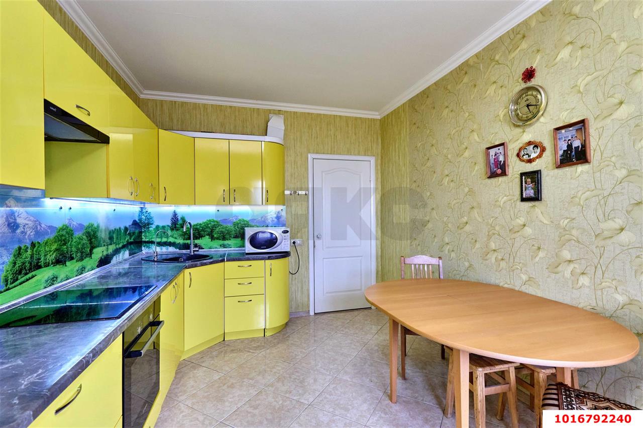 Фото №4: 3-комнатная квартира 81&nbsp;м², 9/12&nbsp;эт. - Краснодар, Прикубанский внутригородской округ, мкр. Московский, ул. им. Артюшкова В.Д., 3