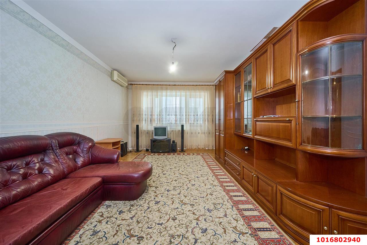 Фото №3: 3-комнатная квартира 130&nbsp;м², 5/7&nbsp;эт. - Краснодар, Прикубанский внутригородской округ, мкр. Фестивальный, ул. Яна Полуяна, 17