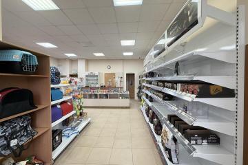 Фото №1: Торговое помещение 122 м², 1/16 эт. - Краснодар, мкр. Юбилейный, б-р Клары Лучко, 6