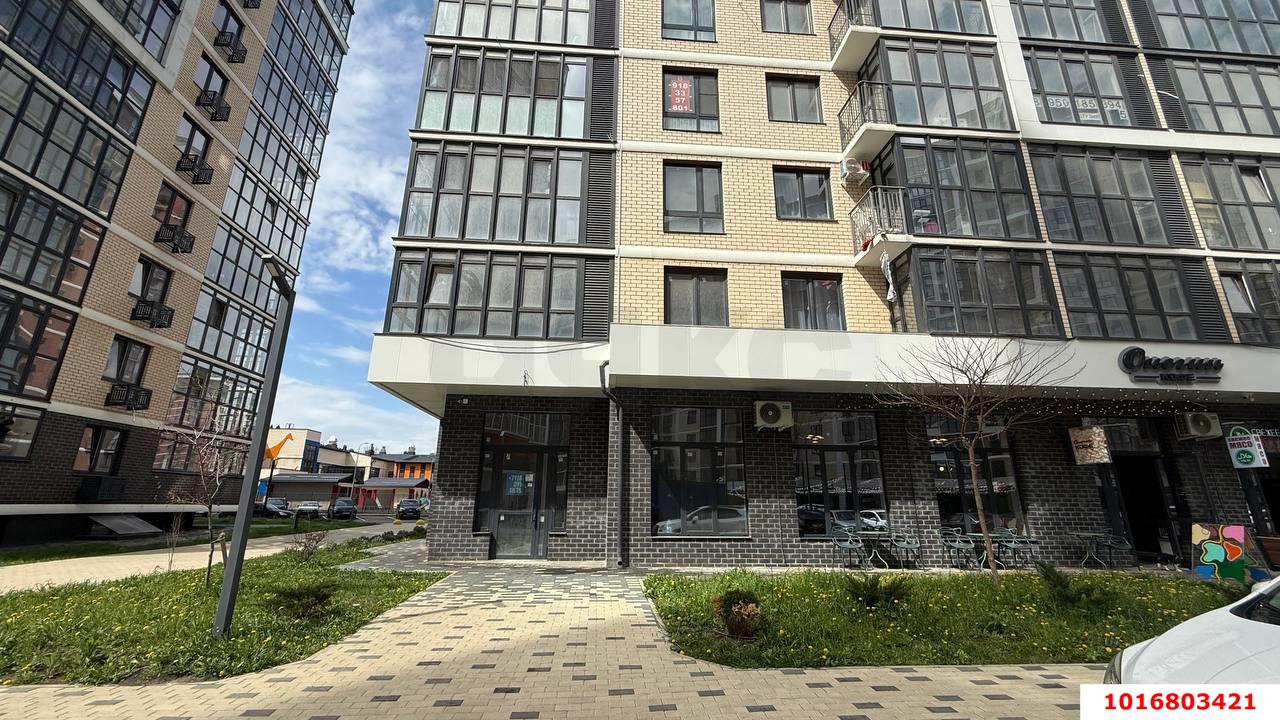 Фото №10: Торговое помещение 51&nbsp;м², 1/16&nbsp;эт. - Краснодар, Прикубанский внутригородской округ, мкр. жилой комплекс Зелёный театр, ул. Западный Обход, 39/1к2