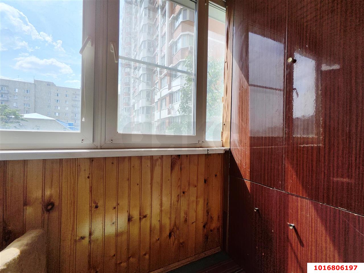 Фото №4: 3-комнатная квартира 95&nbsp;м², 3/17&nbsp;эт. - Краснодар, Прикубанский внутригородской округ, мкр. Завод Измерительных Приборов, ул. имени 40-летия Победы, 33/6