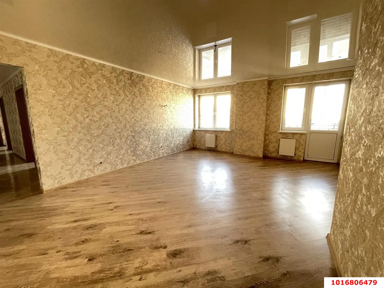 Фото №9: 3-комнатная квартира 85&nbsp;м², 10/17&nbsp;эт. - Краснодар, Прикубанский внутригородской округ, Музыкальный, ЖК Времена Года, мкр. имени Петра Метальникова, ул. Петра Метальникова, 5к1