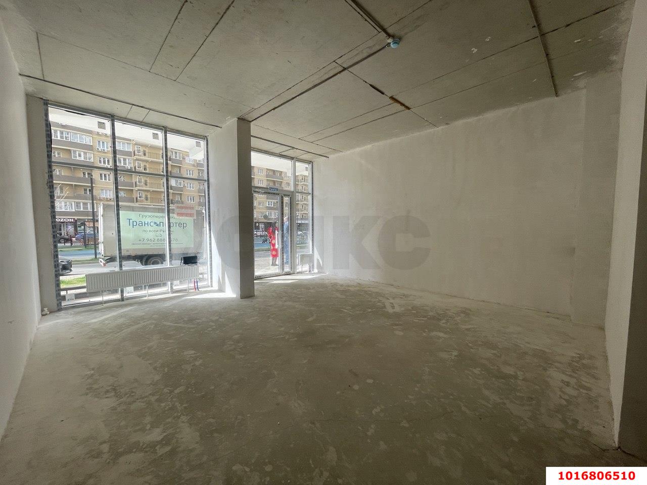 Фото №9: Торговое помещение 40 м², 1/16 эт. - Краснодар, Прикубанский внутригородской округ, Прикубанский внутригородской округ, ЖК Лучший, ЖК Лучший, имени Петра Метальникова, мкр. имени Петра Метальникова, ул. Петра Метальникова, 36