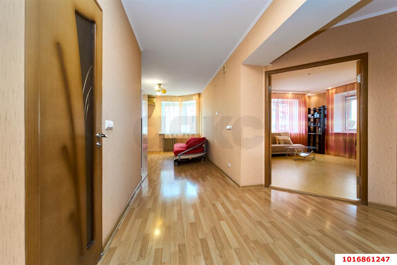 Фото №4: 2-комнатная квартира 80&nbsp;м², 5/6&nbsp;эт. - Краснодар, Западный внутригородской округ, мкр. Фестивальный, ул. Гаражная, 81/9