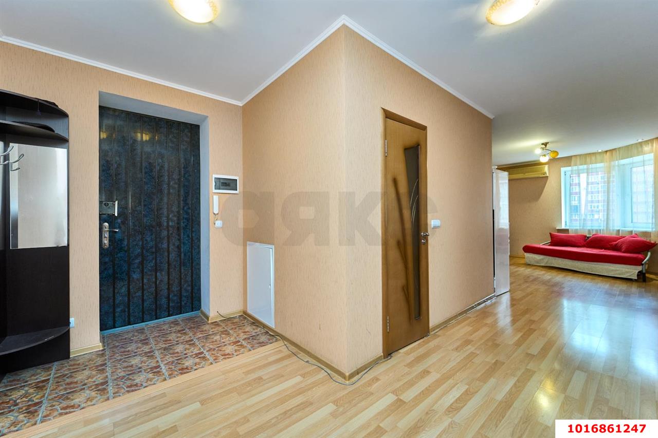 Фото №5: 2-комнатная квартира 80&nbsp;м², 5/6&nbsp;эт. - Краснодар, Западный внутригородской округ, мкр. Фестивальный, ул. Гаражная, 81/9