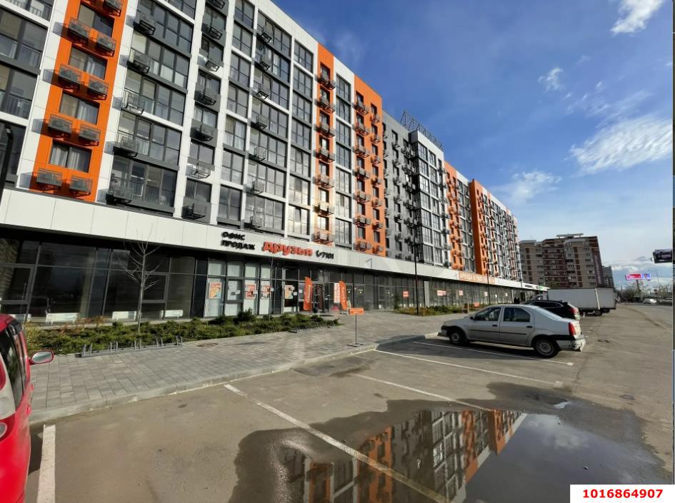 Фото №4: Торговое помещение 175&nbsp;м², 1/9&nbsp;эт. - Краснодар, Прикубанский внутригородской округ, мкр. жилой комплекс Друзья, ул. имени Б.С. Кудухова, 1