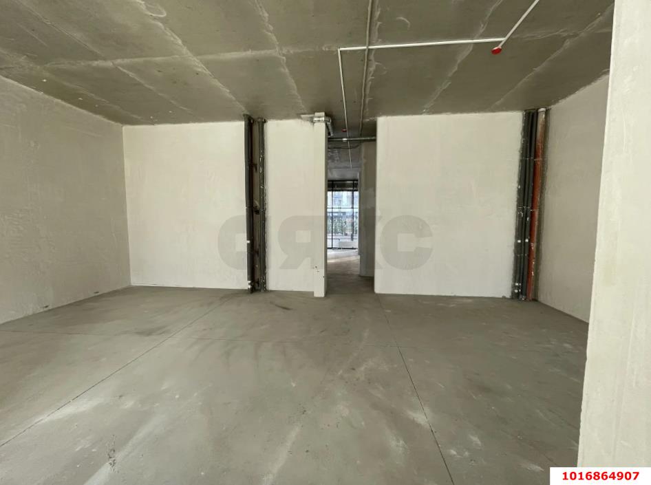 Фото №6: Торговое помещение 175&nbsp;м², 1/9&nbsp;эт. - Краснодар, Прикубанский внутригородской округ, мкр. жилой комплекс Друзья, ул. имени Б.С. Кудухова, 1