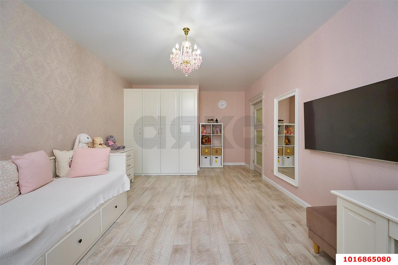 Фото №12: 2-комнатная квартира 82&nbsp;м², 15/17&nbsp;эт. - Краснодар, Западный внутригородской округ, ЖК Центральный, мкр. Центральный, ул. Будённого, 129