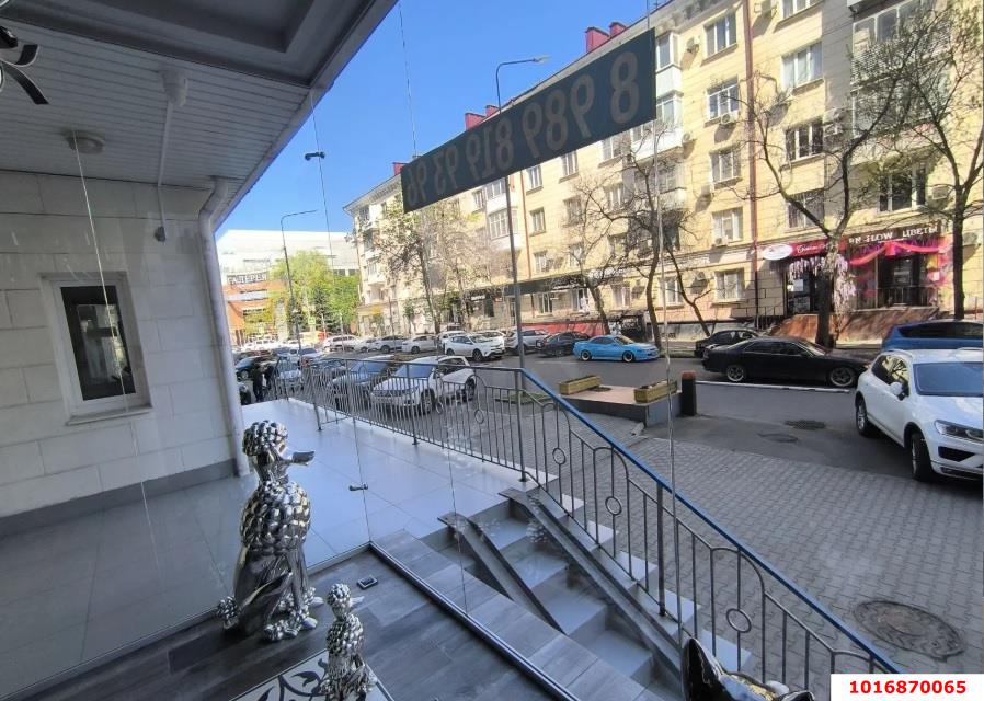 Фото №4: Торговое помещение 344&nbsp;м², 1/12&nbsp;эт. - Краснодар, Центральный внутригородской округ, мкр. Центральный, ул. Володи Головатого, 302
