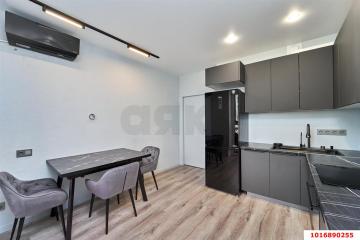 Фото №1: 2-комнатная квартира 58 м², 14/24 эт. - Краснодар, мкр. ЖК Все Свои Вип, ул. Колхозная, 5/2