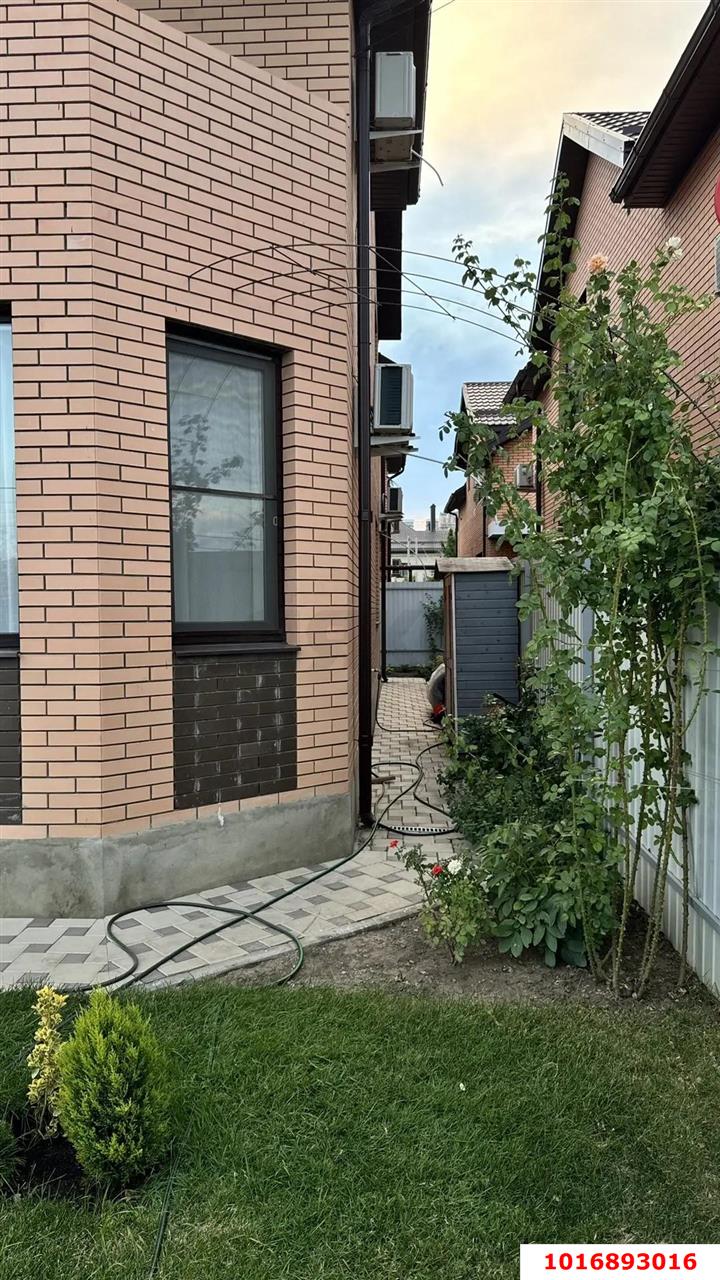 Фото №21: Дом 135&nbsp;м² + 2.5&nbsp;сот., 2&nbsp;эт. - Краснодар, Прикубанский внутригородской округ, 2-я Площадка, ж/м имени Демьяна Бедного, ул. Алая, 18