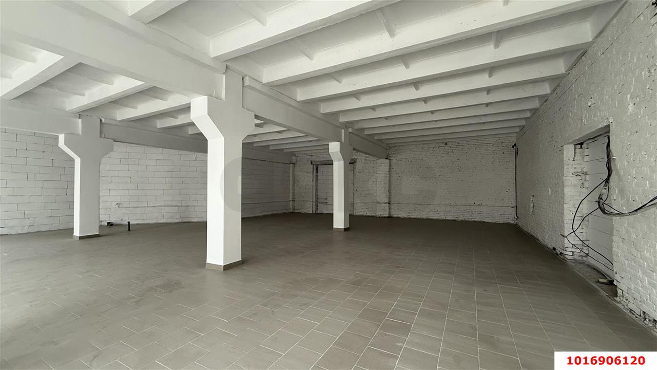 Фото №8: Торговое помещение 200&nbsp;м², 1/2&nbsp;эт. - Краснодар, Центральный внутригородской округ, мкр. Дубинка, ул. Ставропольская, 14