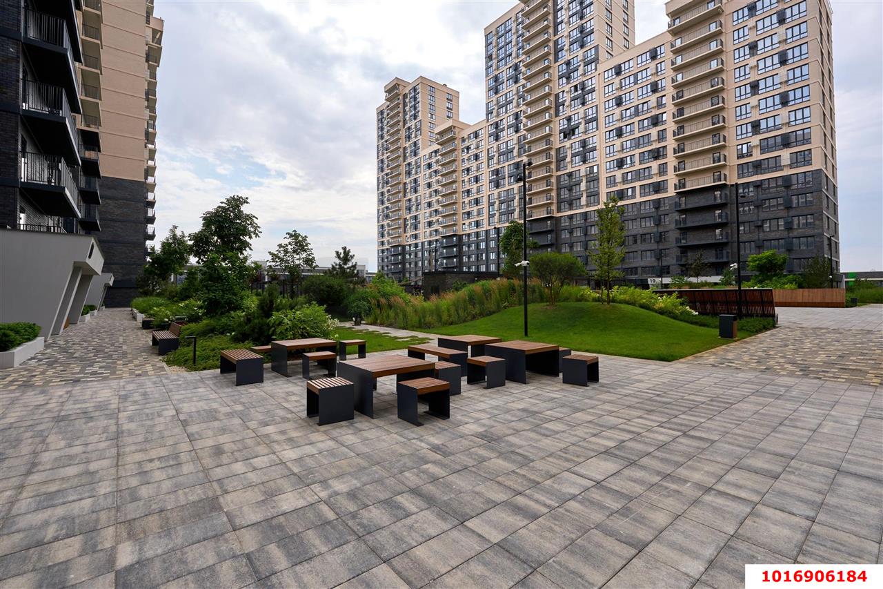 Фото №6: 2-комнатная квартира 70&nbsp;м², 6/24&nbsp;эт. - Краснодар, Центральный внутригородской округ, мкр. Черёмушки, ул. Обрывная, 132/1к7
