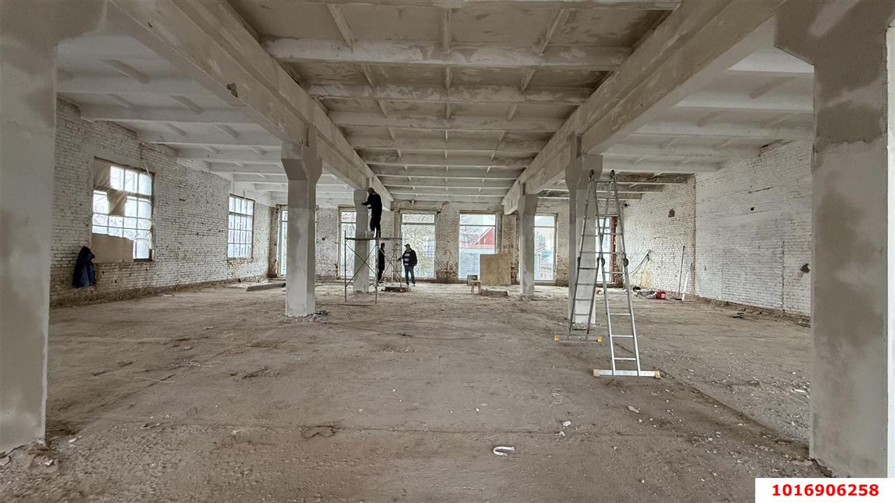 Фото №4: Торговое помещение 800&nbsp;м², 2/2&nbsp;эт. - Краснодар, Центральный внутригородской округ, мкр. Дубинка, ул. Ставропольская, 14