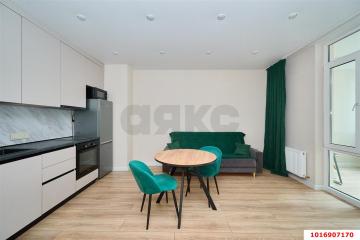 Фото №1: 1-комнатная квартира 40&nbsp;м², 4/24&nbsp;эт. - Краснодар, мкр. Любимово, 18