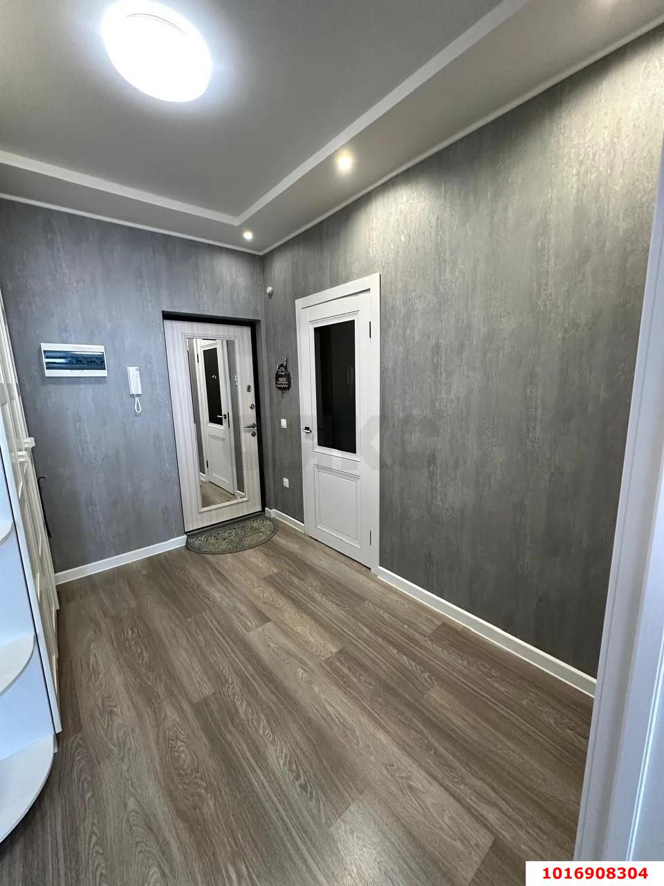 Фото №4: 2-комнатная квартира 75&nbsp;м², 15/20&nbsp;эт. - Краснодар, Карасунский внутригородской округ, мкр. Гидростроителей, ул. Автолюбителей, 52/3