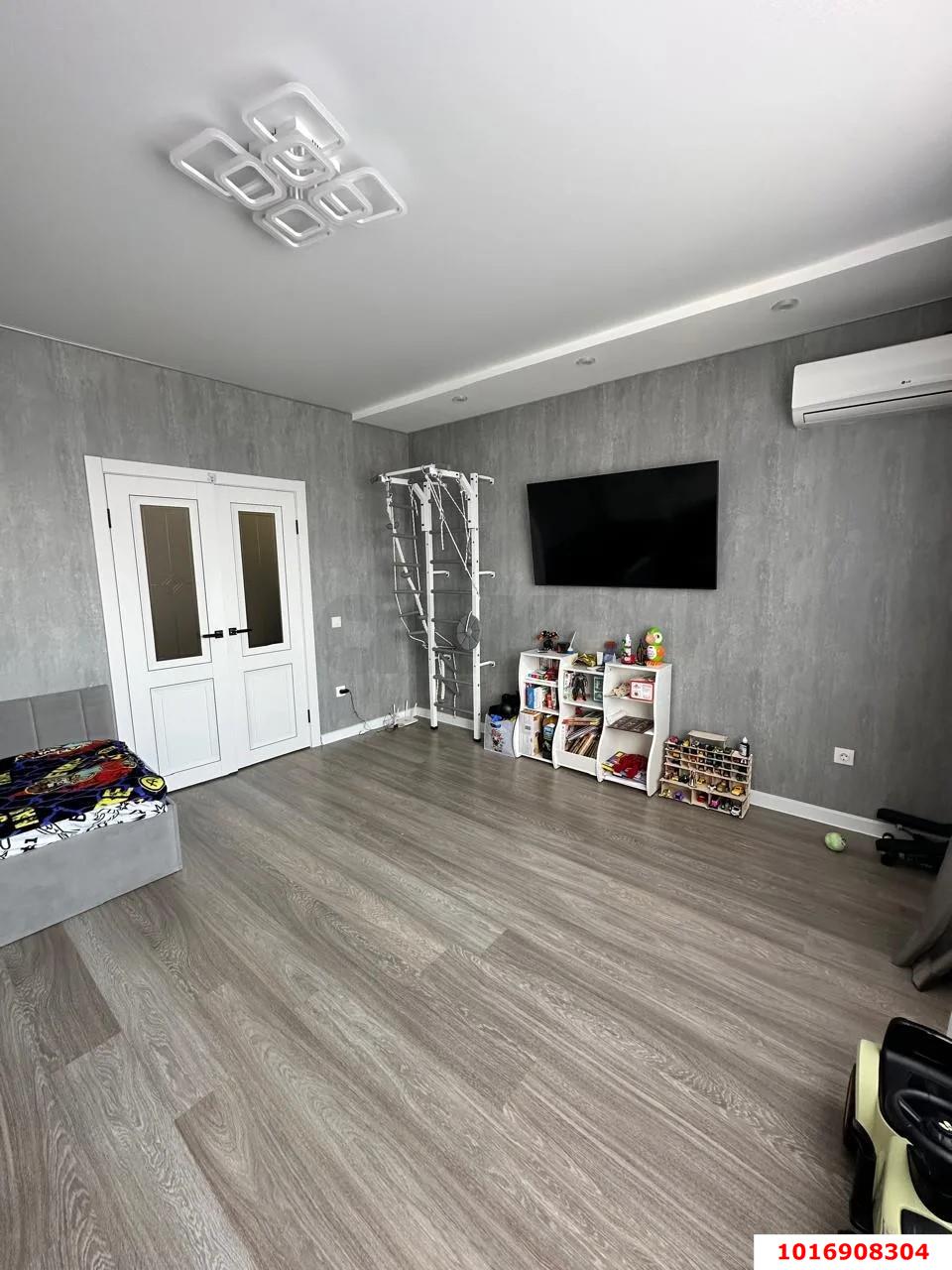 Фото №2: 2-комнатная квартира 75&nbsp;м², 15/20&nbsp;эт. - Краснодар, Карасунский внутригородской округ, мкр. Гидростроителей, ул. Автолюбителей, 52/3