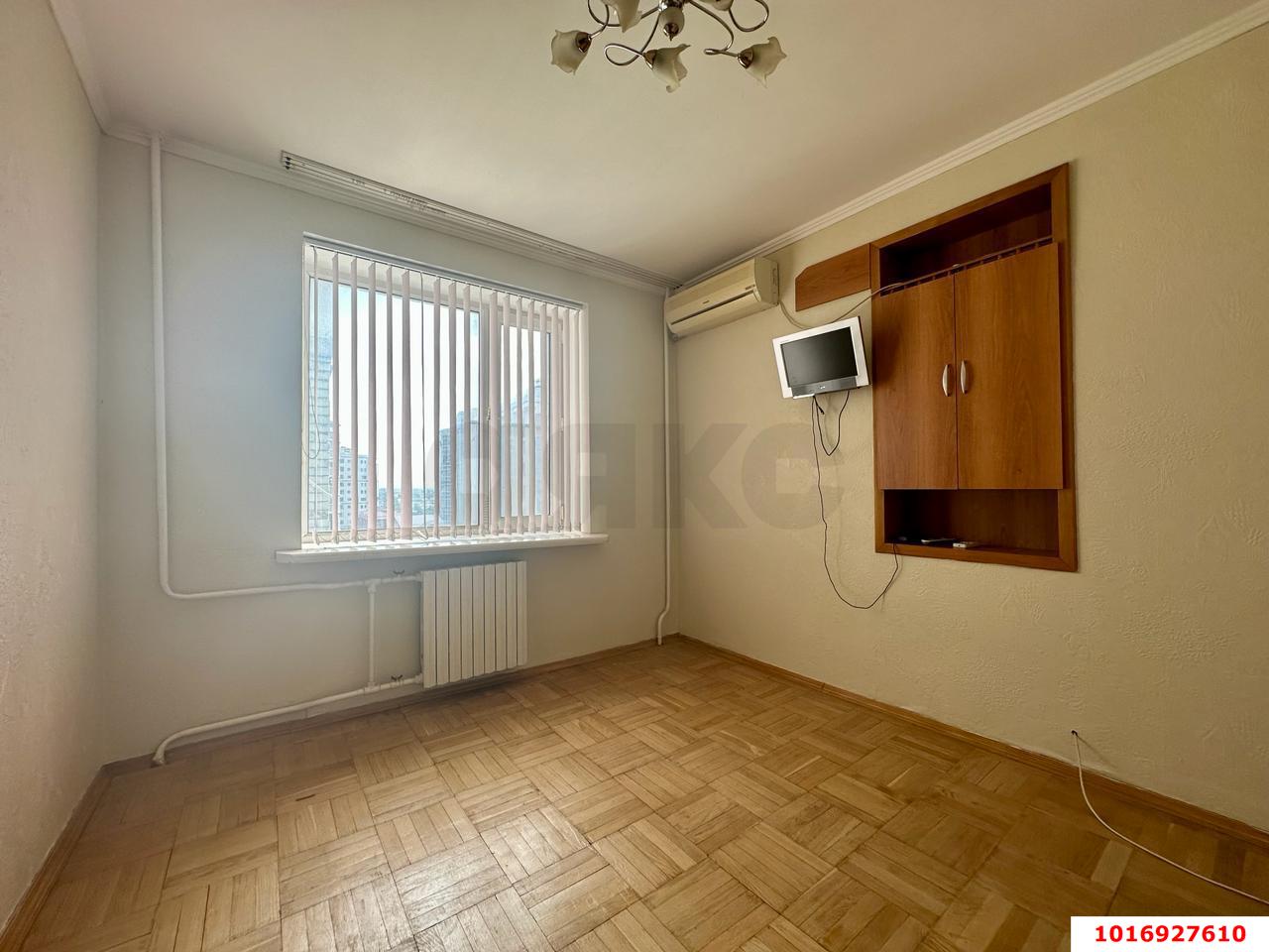 Фото №9: 2-комнатная квартира 75&nbsp;м², 11/14&nbsp;эт. - Краснодар, Западный внутригородской округ, мкр. Центральный, ул. имени Пушкина, 5