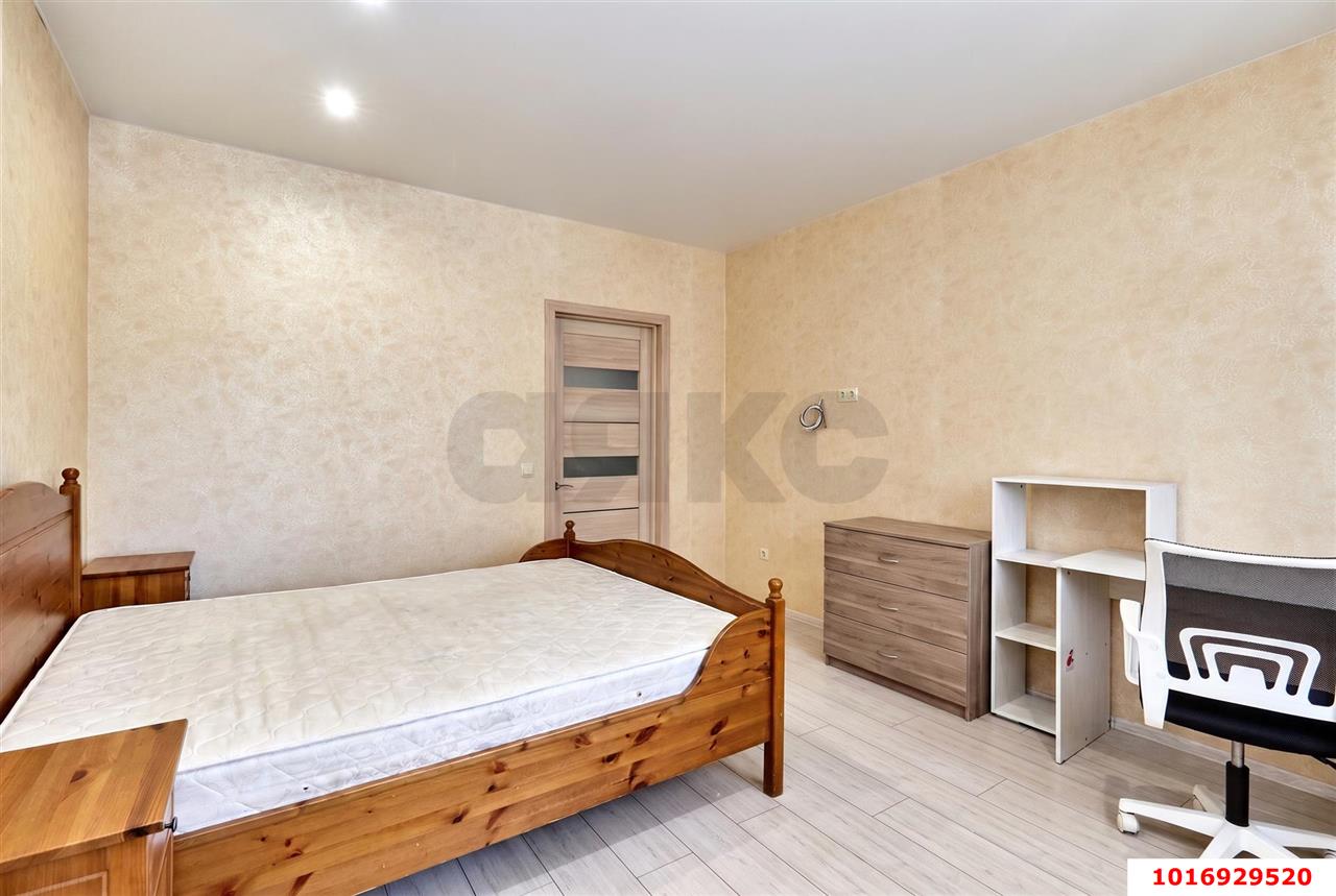 Фото №3: 2-комнатная квартира 71&nbsp;м², 1/18&nbsp;эт. - Краснодар, Прикубанский внутригородской округ, Школьный, Круглик, жилой комплекс Ежи, мкр. Табачная Фабрика, ул. Табачная, 1/1к1