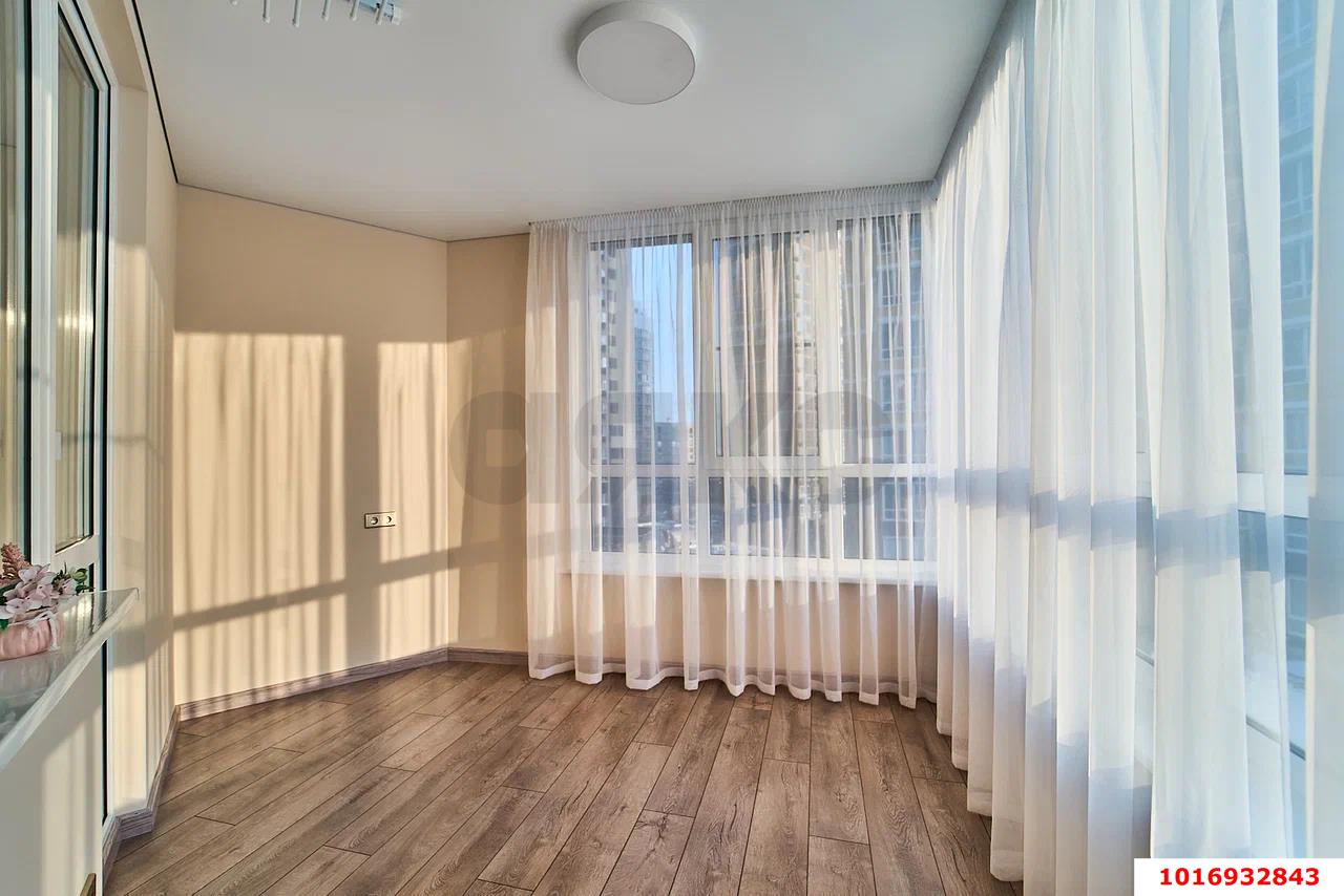 Фото №10: 2-комнатная квартира 77&nbsp;м², 5/24&nbsp;эт. - Краснодар, Карасунский внутригородской округ, Хлопчато-бумажный Комбинат, мкр. жилой комплекс Элегант, ул. Сормовская, 1/3