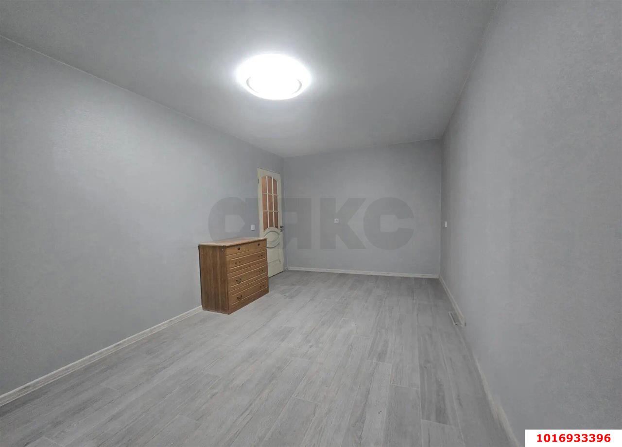 Фото №1: 2-комнатная квартира 48&nbsp;м², 2/5&nbsp;эт. - Краснодар, Прикубанский внутригородской округ, Круглик, мкр. Школьный, ул. Школьная, 13