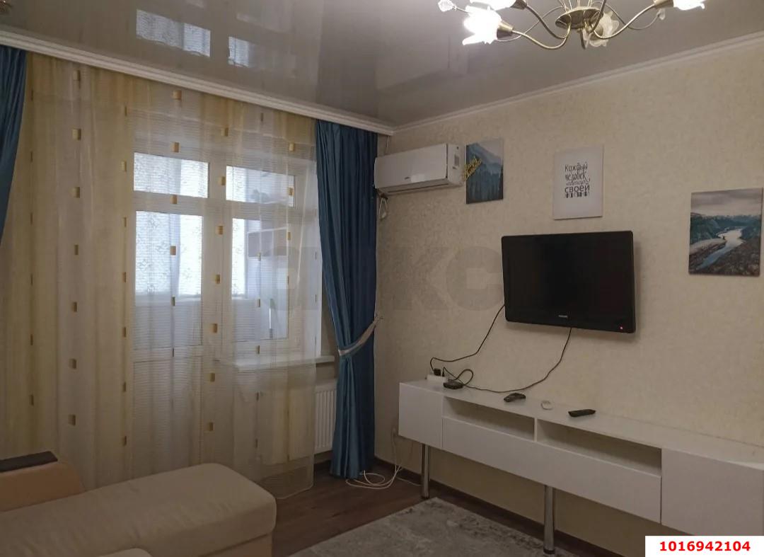 Фото №1: 1-комнатная квартира 40&nbsp;м², 1/6&nbsp;эт. - Краснодар, Прикубанский внутригородской округ, ЖК На Красных Партизан, мкр. Славянский, ул. Заполярная, 35к3