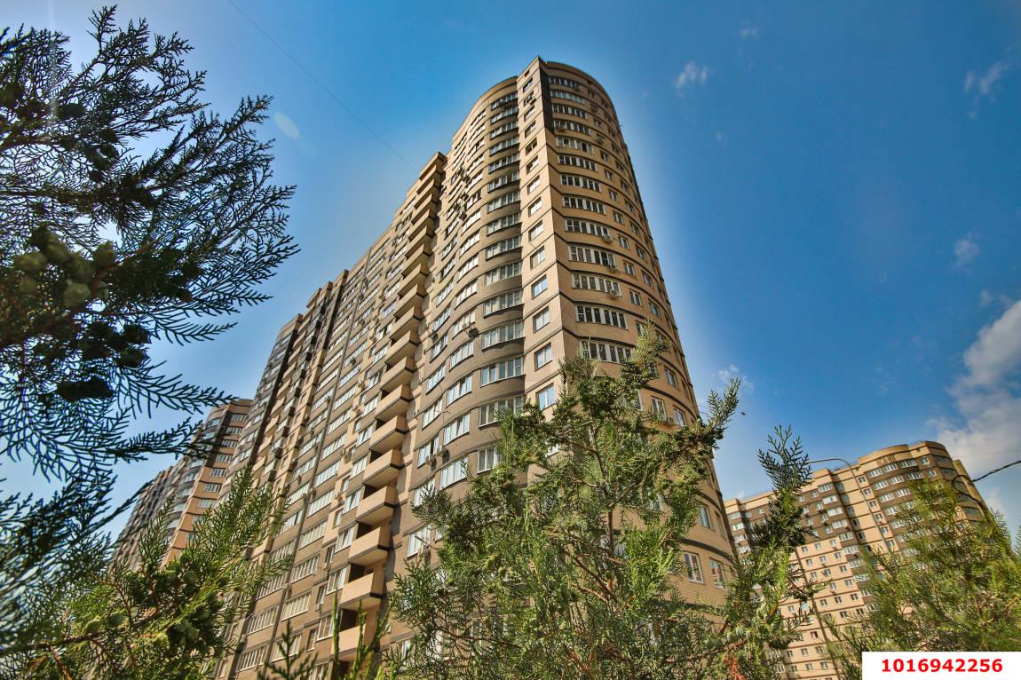 Фото №1: 1-комнатная квартира 43&nbsp;м², 12/19&nbsp;эт. - Краснодар, Прикубанский внутригородской округ, ЖК Тополиная Топольковая, мкр. имени Петра Метальникова, ул. Тополиная, 40/1