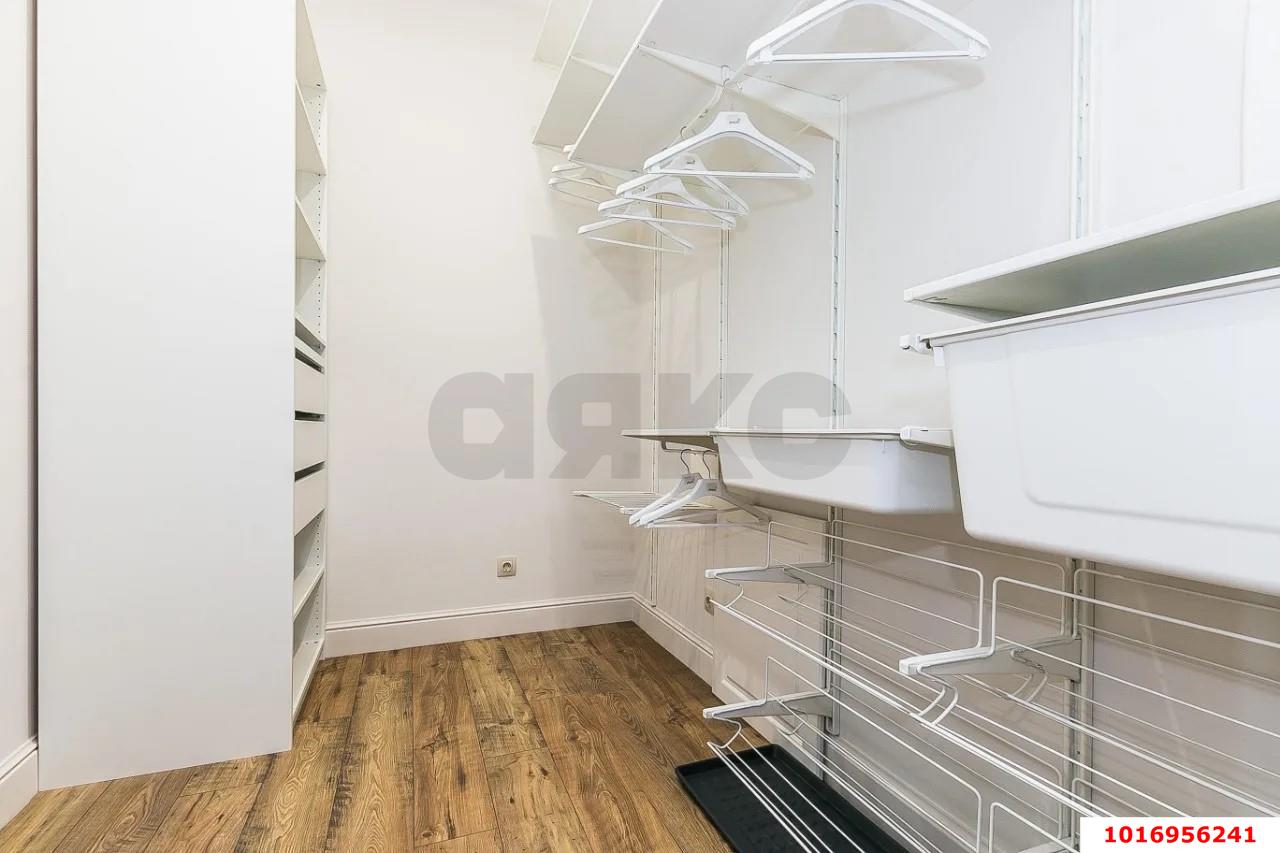 Фото №10: 2-комнатная квартира 94&nbsp;м², 19/22&nbsp;эт. - Краснодар, Западный внутригородской округ, мкр. Центральный, ул. Кубанская набережная, 37