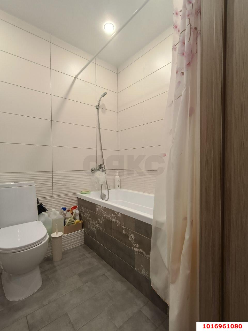 Фото №3: 1-комнатная квартира 37&nbsp;м², 1/8&nbsp;эт. - Краснодар, Прикубанский внутригородской округ, отделение № 2 Агрофирмы Солнечная, мкр. жилой комплекс Движение, ул. Западный Обход, 38/1