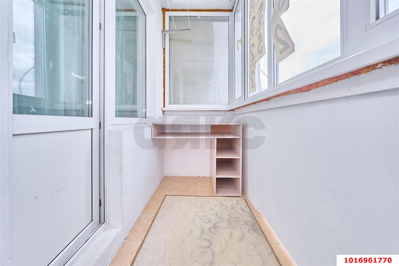 Фото №10: 2-комнатная квартира 73&nbsp;м², 8/16&nbsp;эт. - Краснодар, Западный внутригородской округ, мкр. Юбилейный, пр-кт Чекистов, 24/1